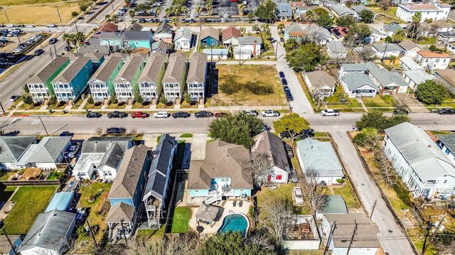 3807 Avenue R, Galveston, TX 77550