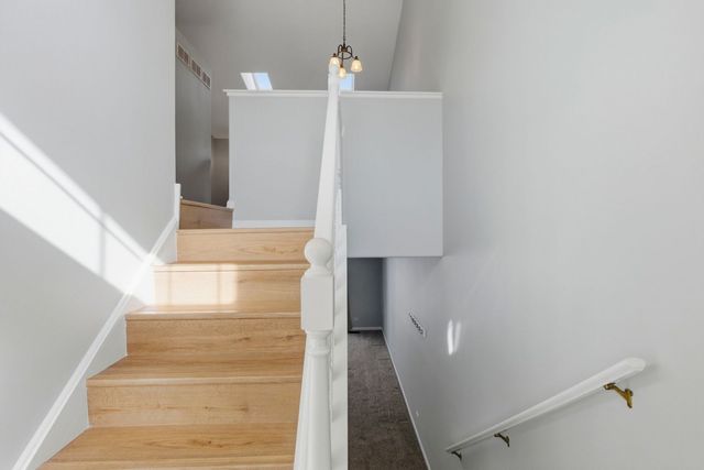 9334 Waterfall Glen Boulevard, Darien, IL 60561