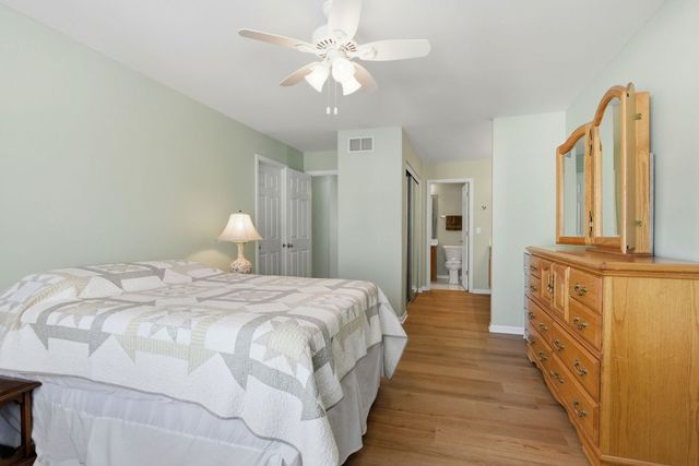 9334 Waterfall Glen Boulevard, Darien, IL 60561