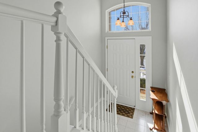 9334 Waterfall Glen Boulevard, Darien, IL 60561