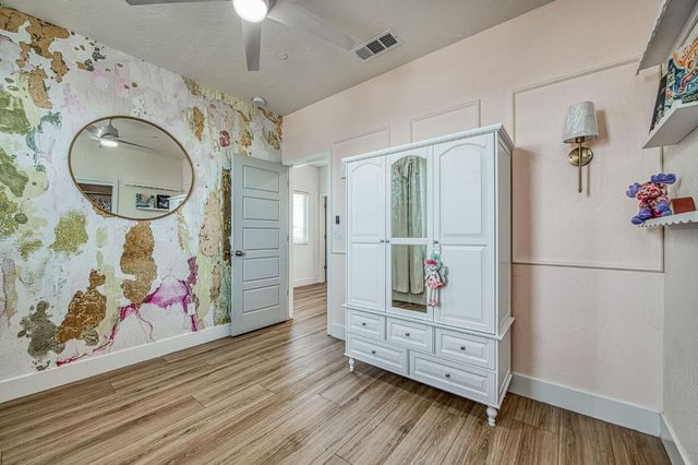 2105 N Hughes Avenue, Clovis, CA 93619