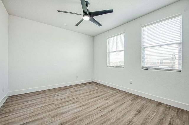 2105 N Hughes Avenue, Clovis, CA 93619