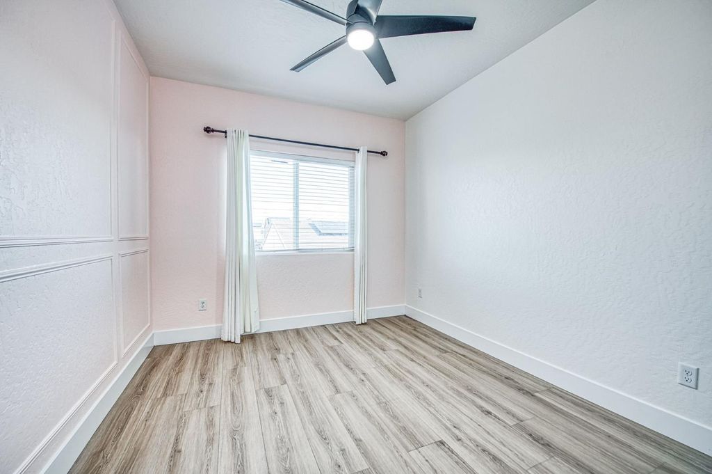 Image 30 of property listing at 2105 N Hughes Avenue, Clovis, CA 93619