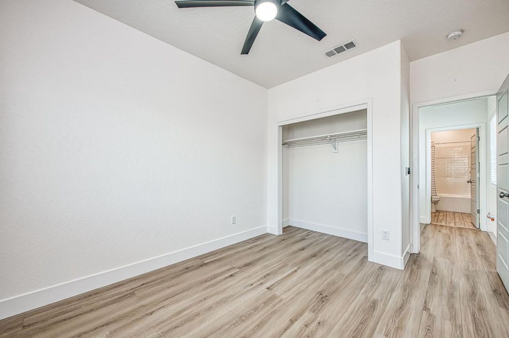 Image 31 of property listing at 2105 N Hughes Avenue, Clovis, CA 93619