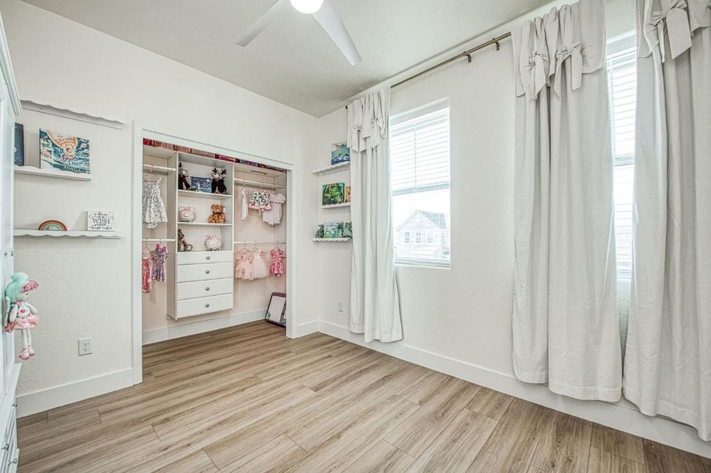 Image 32 of property listing at 2105 N Hughes Avenue, Clovis, CA 93619