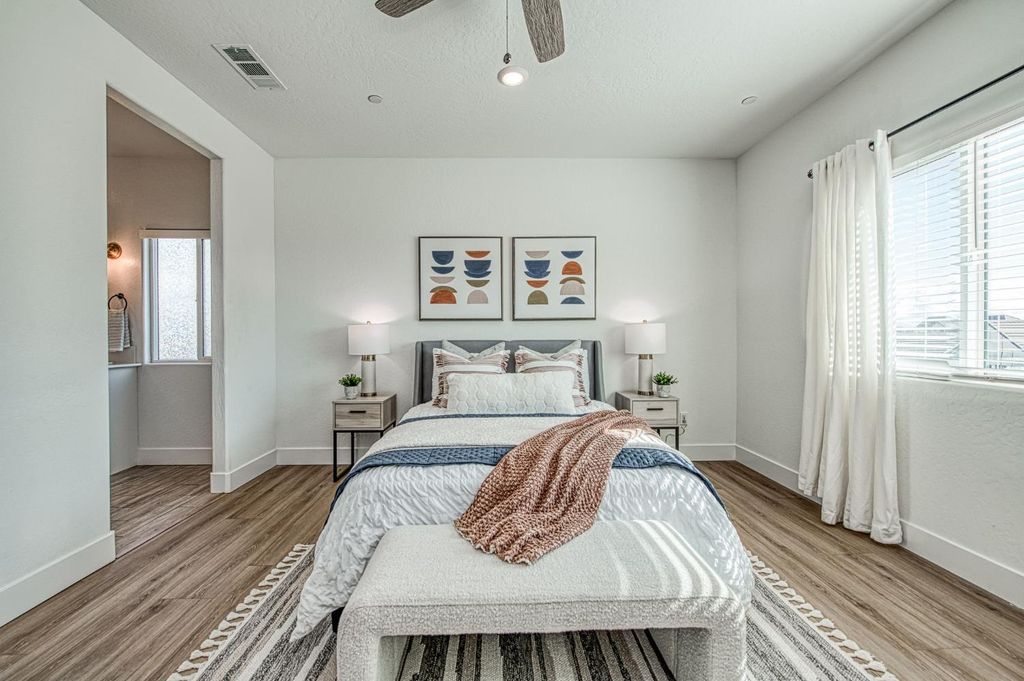 Image 40 of property listing at 2105 N Hughes Avenue, Clovis, CA 93619