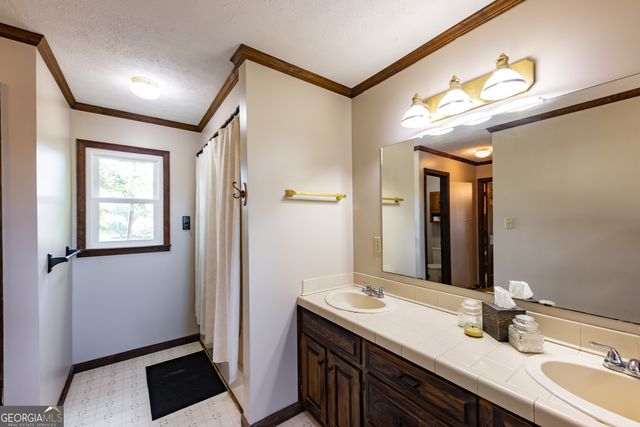 976 Windsweep Farm Road, Thomaston, GA 30286