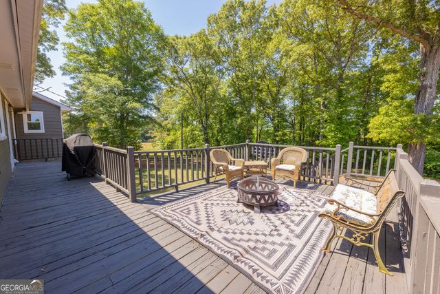 976 Windsweep Farm Road, Thomaston, GA 30286
