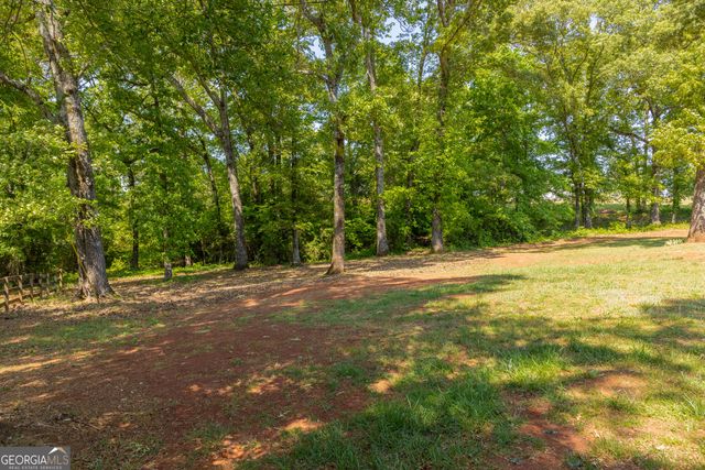 976 Windsweep Farm Road, Thomaston, GA 30286