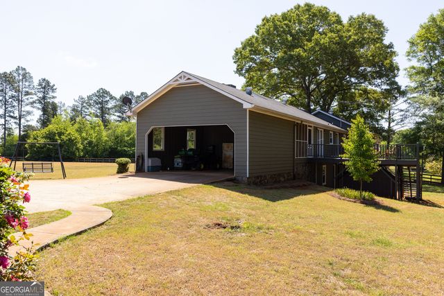 976 Windsweep Farm Road, Thomaston, GA 30286