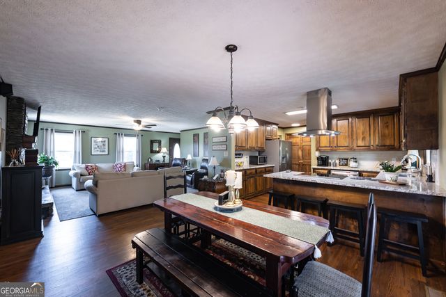 976 Windsweep Farm Road, Thomaston, GA 30286