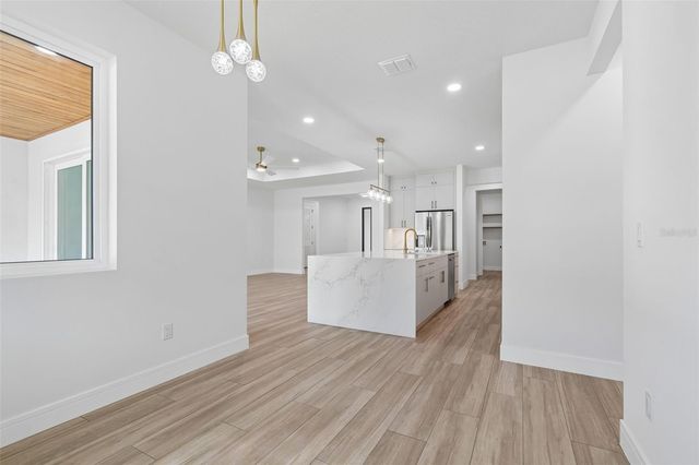 1810 W ERNA DRIVE, Tampa, FL 33603