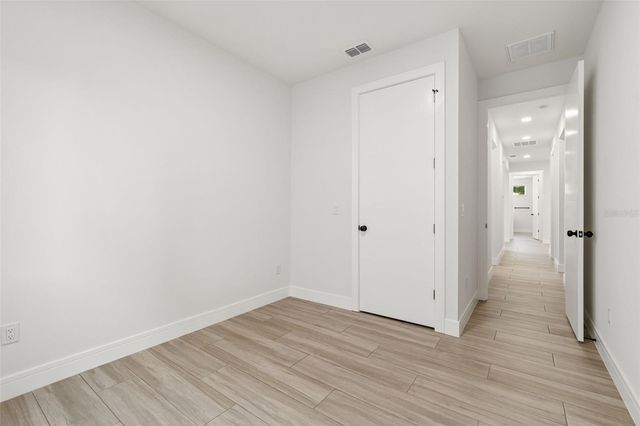 1810 W ERNA DRIVE, Tampa, FL 33603