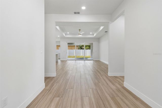 1810 W ERNA DRIVE, Tampa, FL 33603