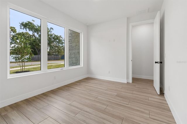 1810 W ERNA DRIVE, Tampa, FL 33603