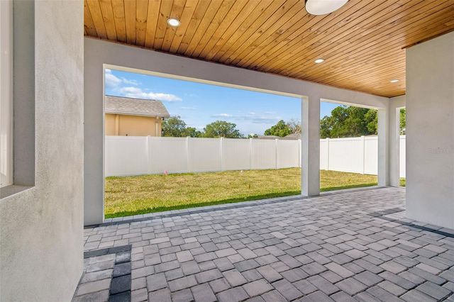 1810 W ERNA DRIVE, Tampa, FL 33603