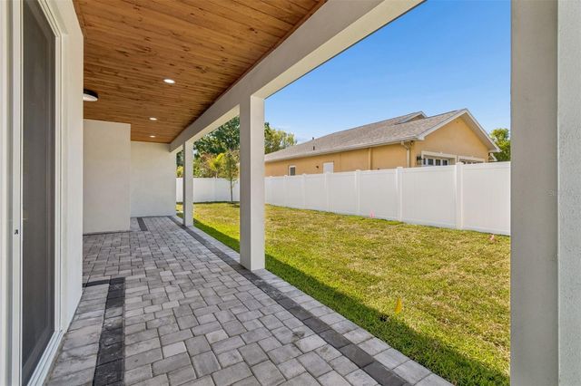 1810 W ERNA DRIVE, Tampa, FL 33603