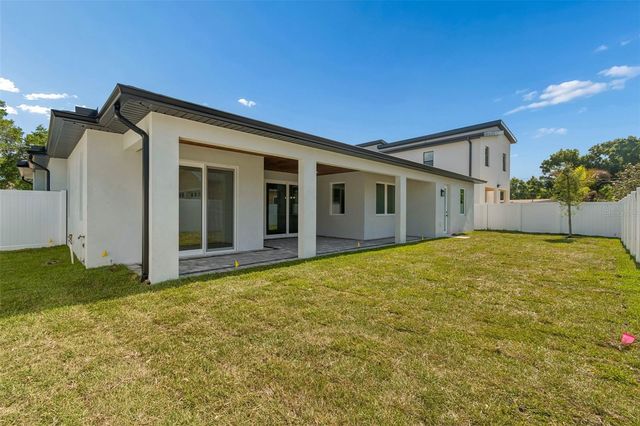 1810 W ERNA DRIVE, Tampa, FL 33603