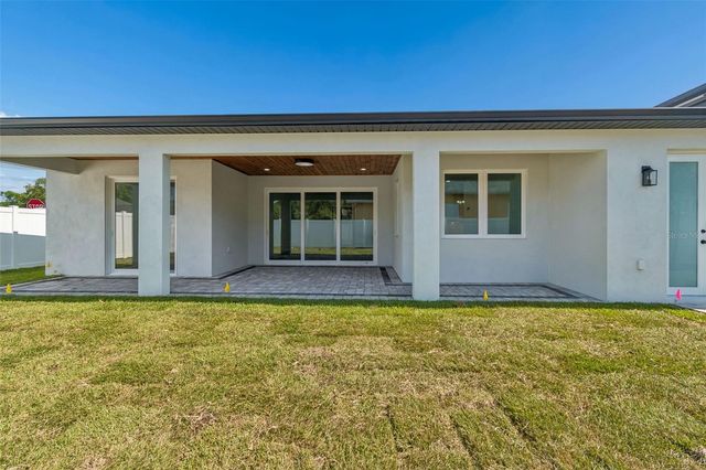 1810 W ERNA DRIVE, Tampa, FL 33603
