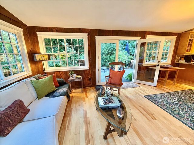 3813 70th Avenue NW, Gig Harbor, WA 98335