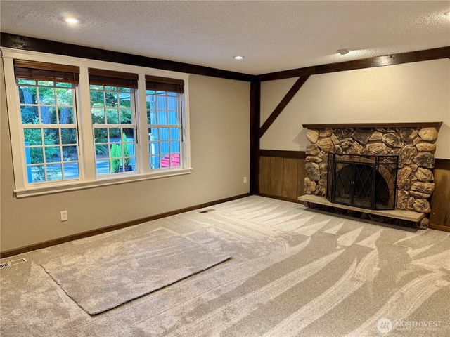 3813 70th Avenue NW, Gig Harbor, WA 98335