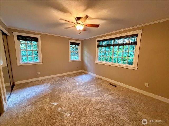 3813 70th Avenue NW, Gig Harbor, WA 98335