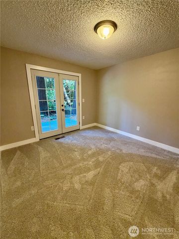 3813 70th Avenue NW, Gig Harbor, WA 98335