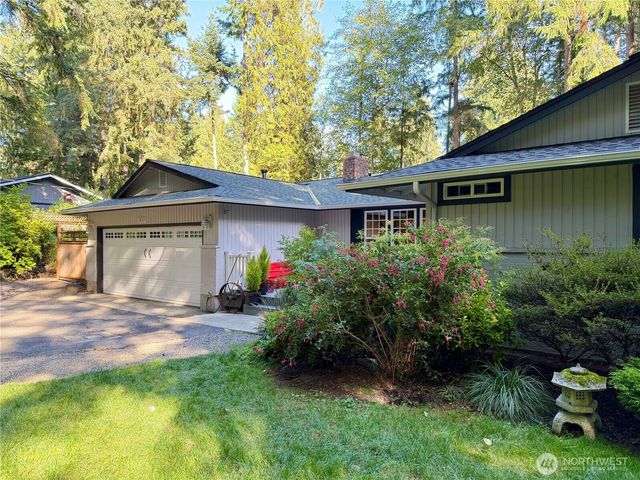 3813 70th Avenue NW, Gig Harbor, WA 98335