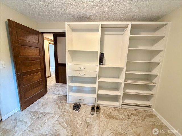 3813 70th Avenue NW, Gig Harbor, WA 98335