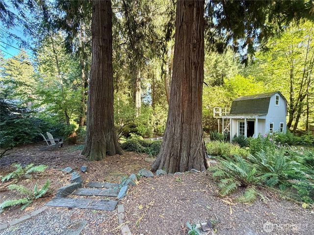 3813 70th Avenue NW, Gig Harbor, WA 98335
