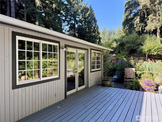 3813 70th Avenue NW, Gig Harbor, WA 98335