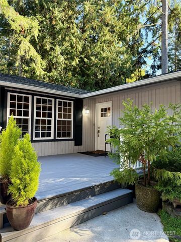 3813 70th Avenue NW, Gig Harbor, WA 98335