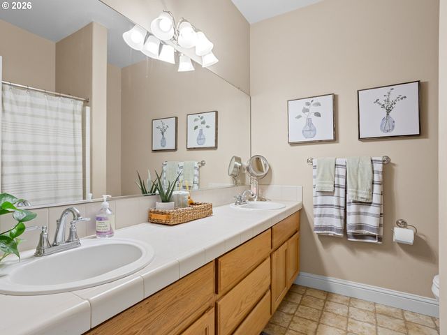 17804 Ne 37TH St, Vancouver, WA 98682