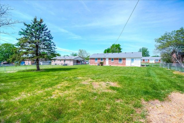 320 Bellechase Lane, Nicholasville, KY 40356