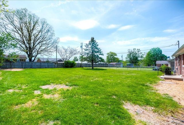 320 Bellechase Lane, Nicholasville, KY 40356