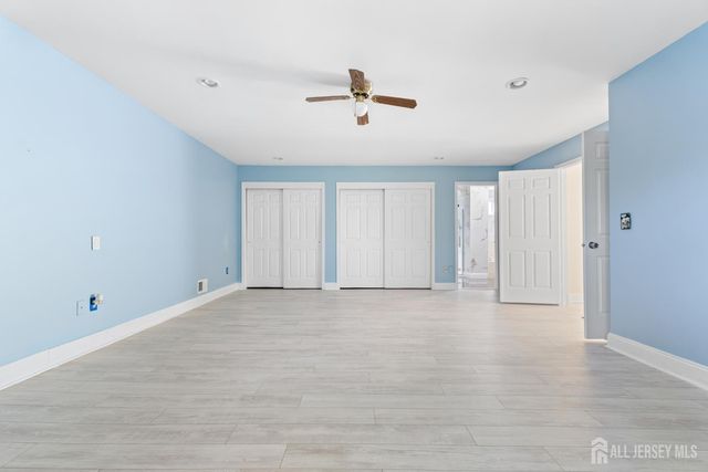 8 Danny Court, North Brunswick, NJ 08902