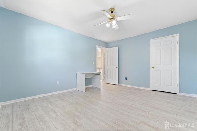 8 Danny Court, North Brunswick, NJ 08902