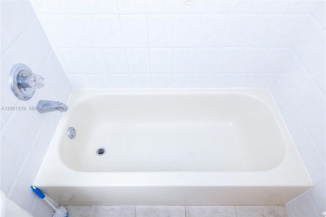 10017 W Okeechobee Rd 202, Hialeah Gardens, FL 33016