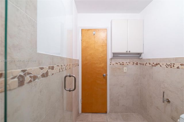 10017 W Okeechobee Rd 202, Hialeah Gardens, FL 33016