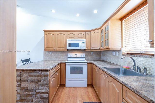 10017 W Okeechobee Rd 202, Hialeah Gardens, FL 33016