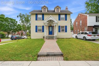 1956 Pinecrest Drive, Ferndale, MI 48220
