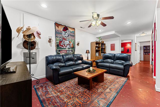 410 South Hogan Drive, Westminster, SC 29693