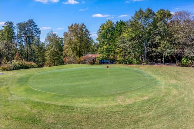 410 South Hogan Drive, Westminster, SC 29693