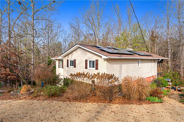 410 South Hogan Drive, Westminster, SC 29693