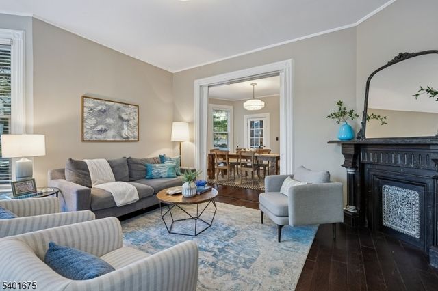 386 Park St, Montclair Twp., NJ 07043