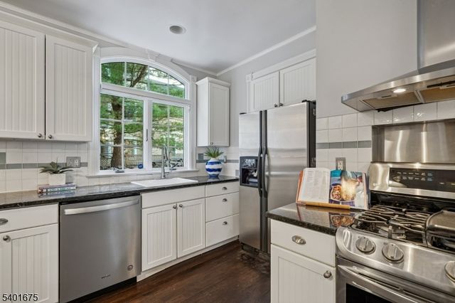 386 Park St, Montclair Twp., NJ 07043