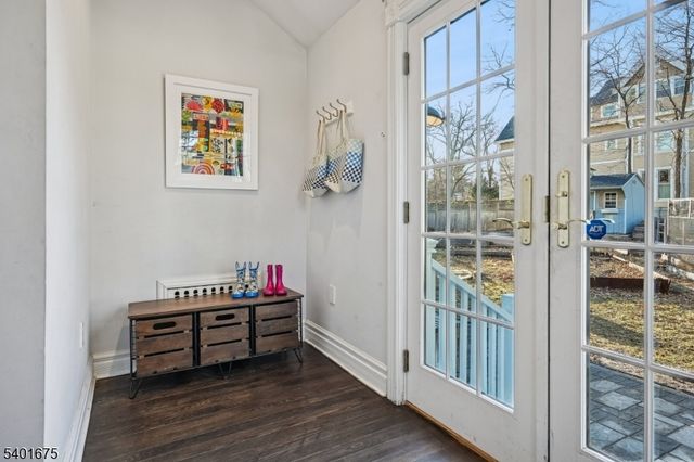 386 Park St, Montclair Twp., NJ 07043