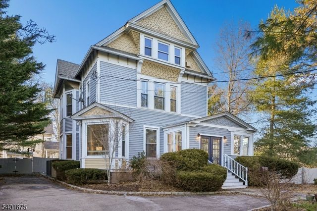 386 Park St, Montclair Twp., NJ 07043