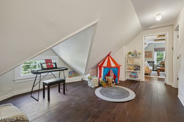 386 Park St, Montclair Twp., NJ 07043