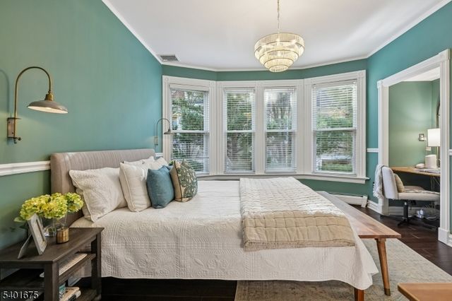 386 Park St, Montclair Twp., NJ 07043